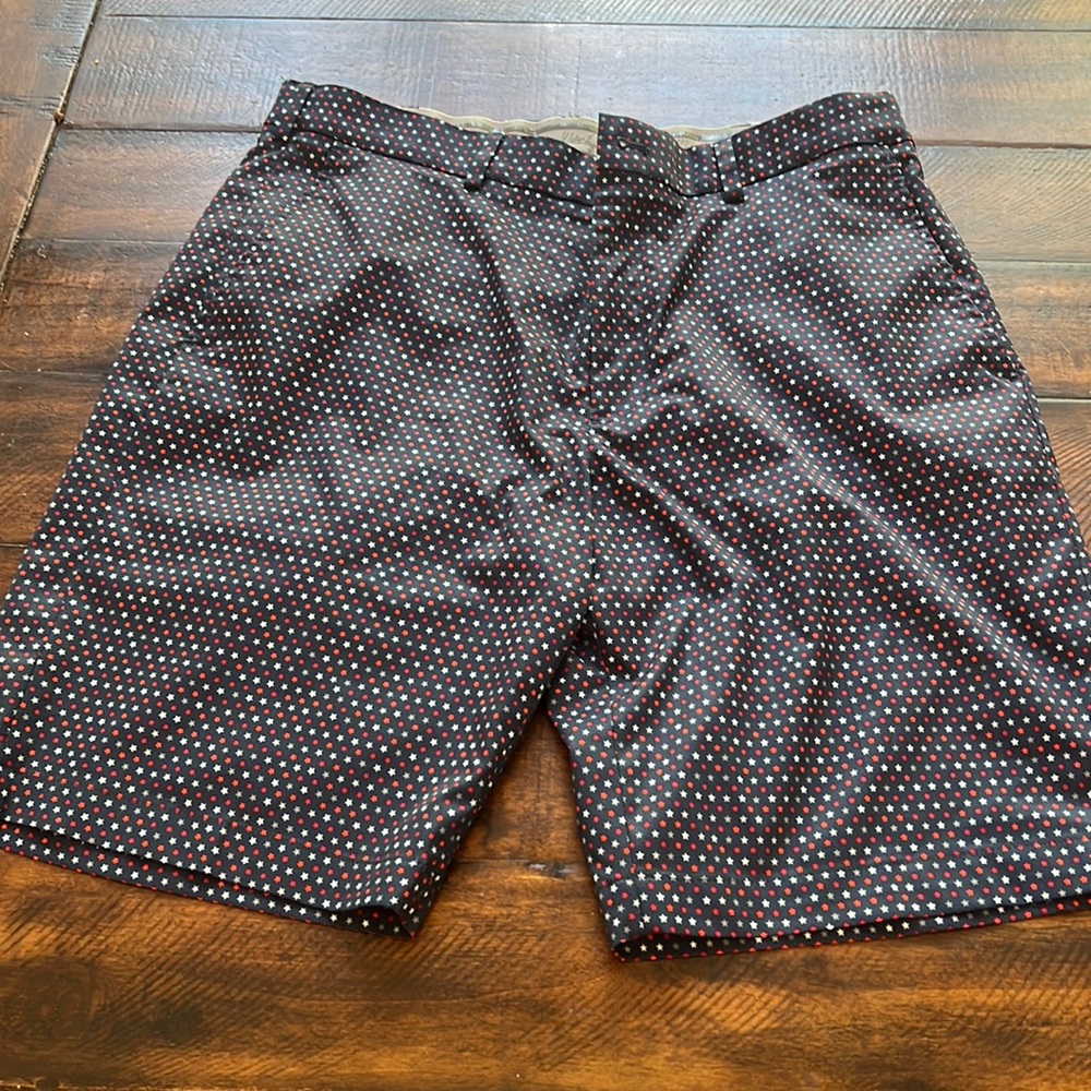 Mens Walter Hagen gold shorts size 36